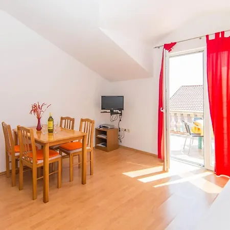 Guest house Apartments Stablinac Vodice