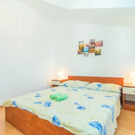 Guest house Apartments Stablinac Vodice