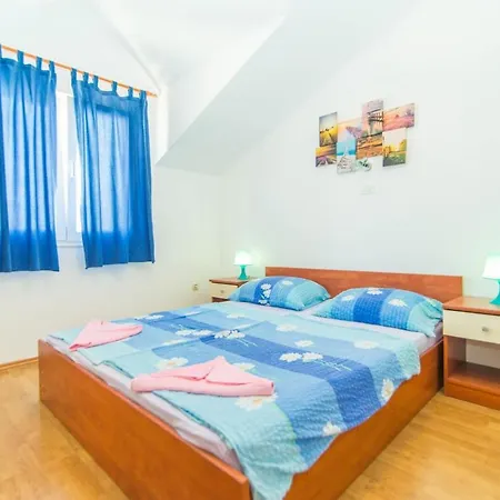 Apartments Stablinac Vodice Guest house 3*