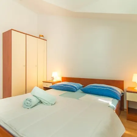 Apartments Stablinac Vodice 3*